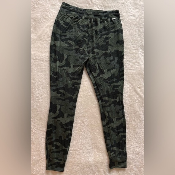 Express One Eleven Camo Ripped Terry Joggers - Picture 10 of 14